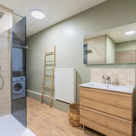 2 Proche Metro Et Parking