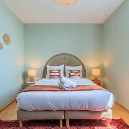 2 Proche Metro Et Parking 루베