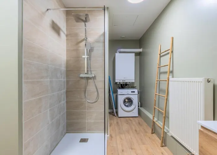 2 Proche Metro Et Parking