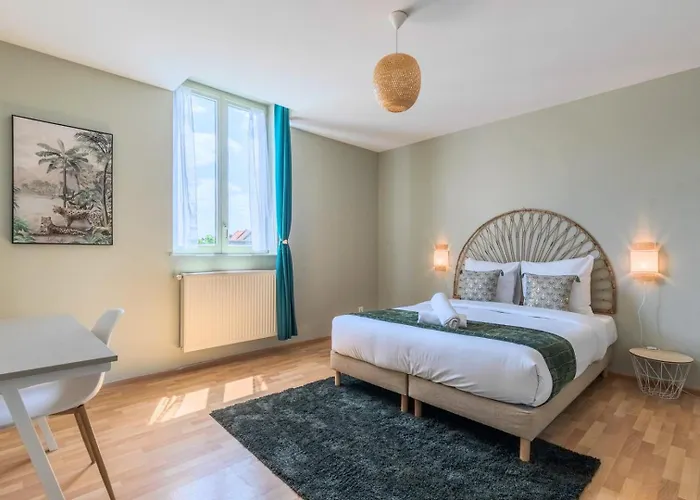 2 Proche Metro Et Parking *