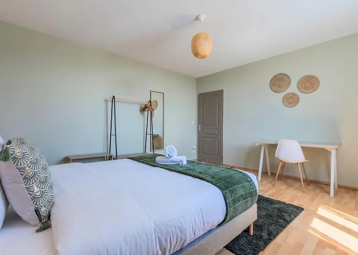 2 Proche Metro Et Parking Appartement *